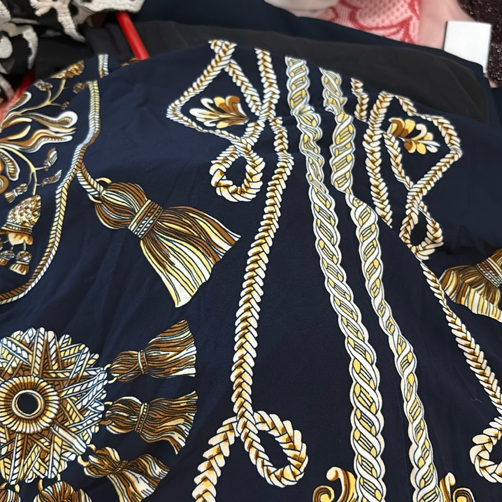 Dark Blue And Gold Yop